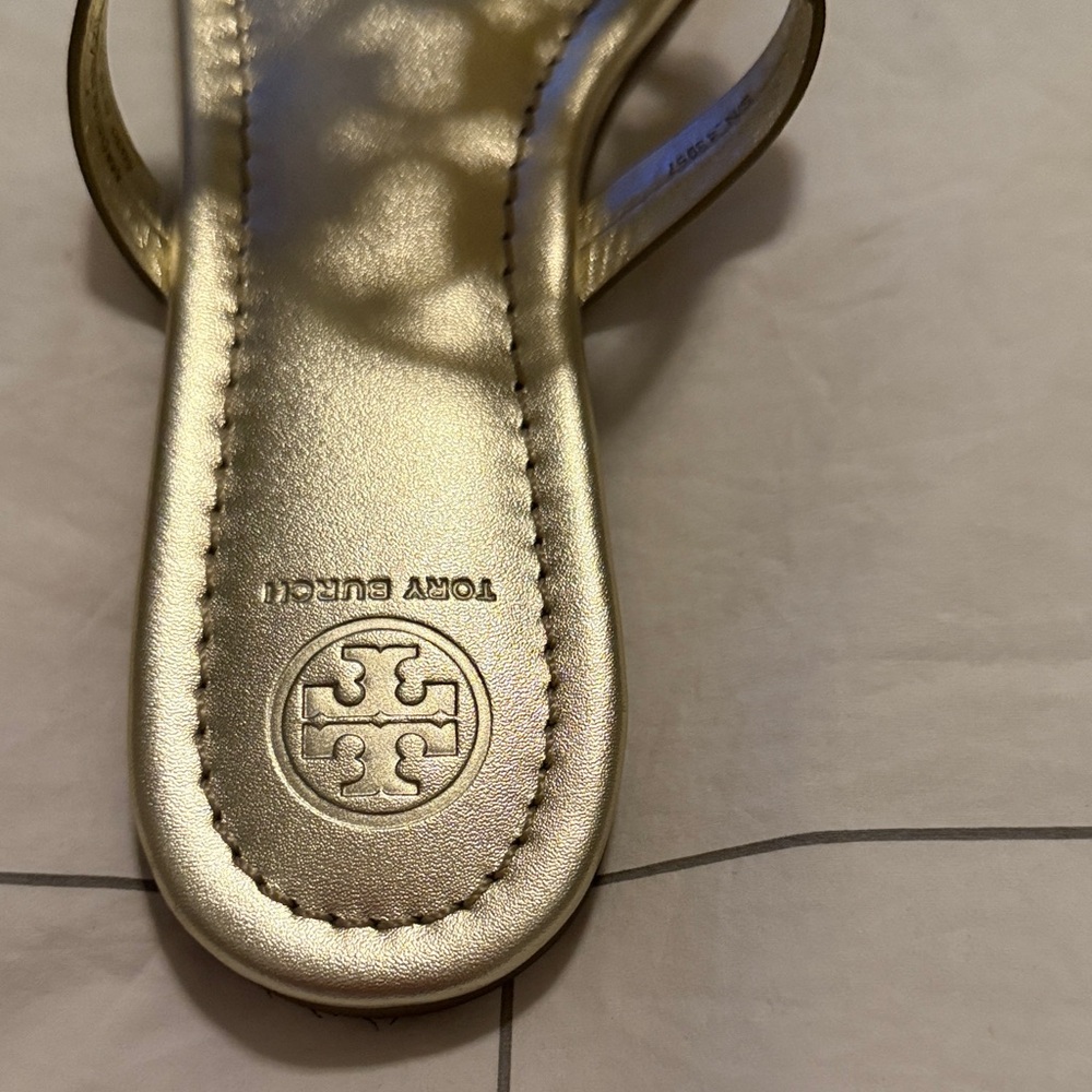 Tory Burch Miller Sandals Gold with Crystal Medallion Size 8.5 - Picture 5 of 7